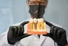 Se pot insera implanturi pterigoidiene la oameni în vârstă